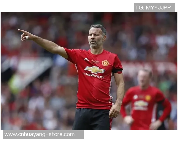 足球明星卡里克的辉煌职业生涯与场外生活全景介绍 足球明星卡里克的辉煌职业生涯与场外生活全景介绍