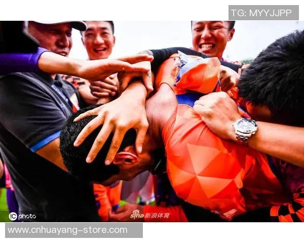 足球明星的孩子们搞笑恶作剧引发全网热议趣味瞬间大曝光 足球明星的孩子们搞笑恶作剧引发全网热议趣味瞬间大曝光