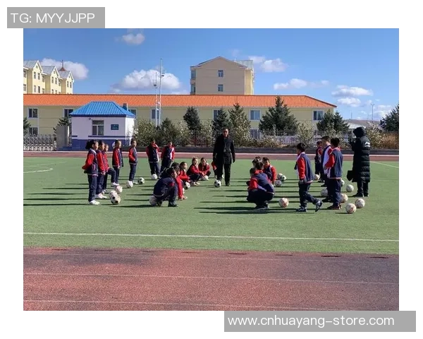 足球明星热舞锅庄视频引发热议展现传统文化魅力与运动激情结合 足球明星热舞锅庄视频引发热议展现传统文化魅力与运动激情结合